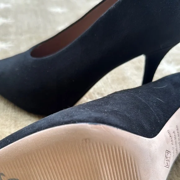 Antonio Melani Black Heels Classic Pumps - Picture 6 of 9